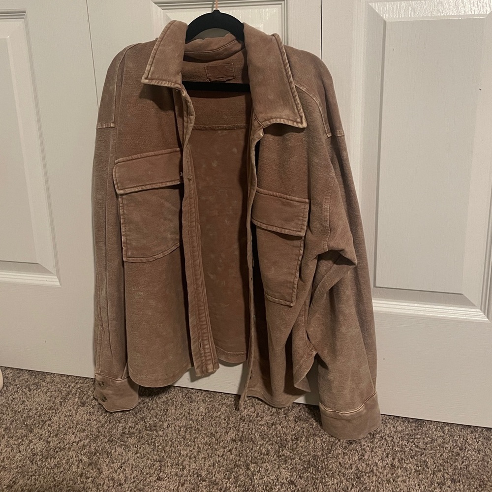 Francesca’s soft mauve button down top